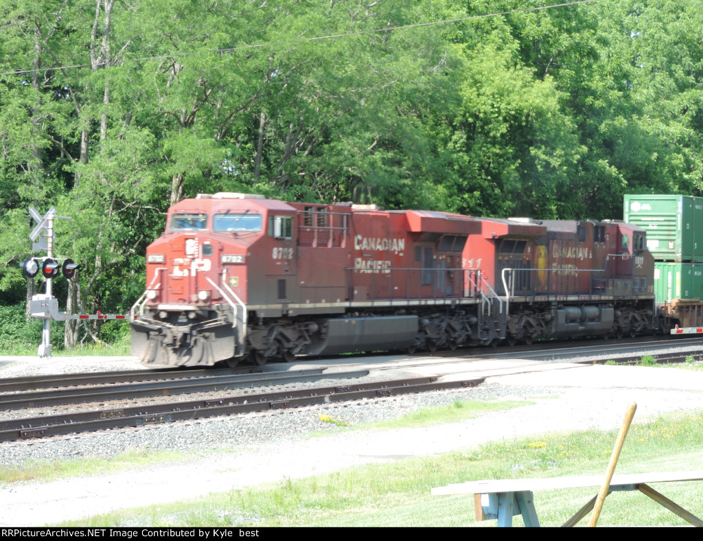 CP 8702 on I165